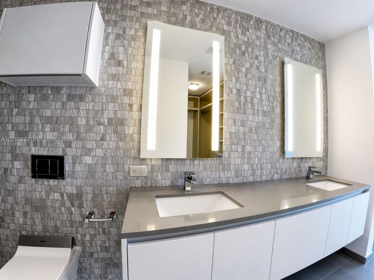 88 SW 7th St , Unit 2206, Miami, FL 33130 Photo