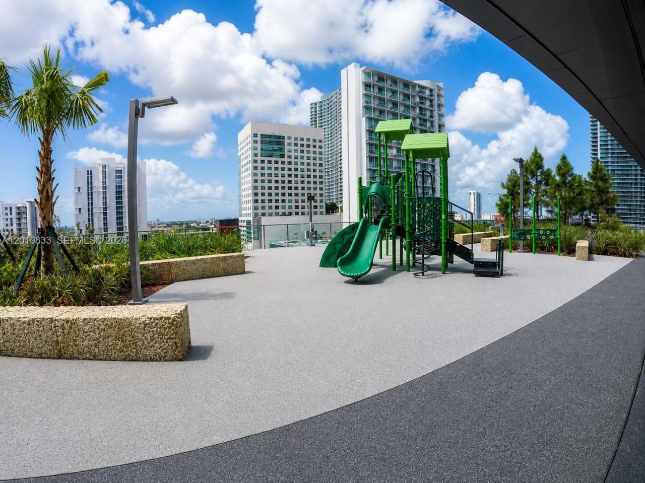 88 SW 7th St , Unit 2206, Miami, FL 33130 Photo