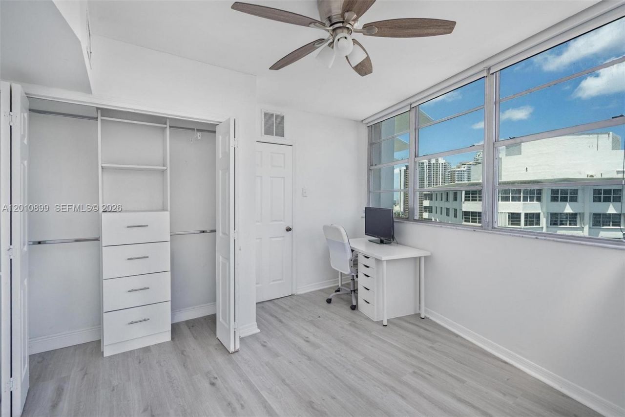 825 Brickell Bay Dr , Unit 2042, Miami, FL 33131 Photo