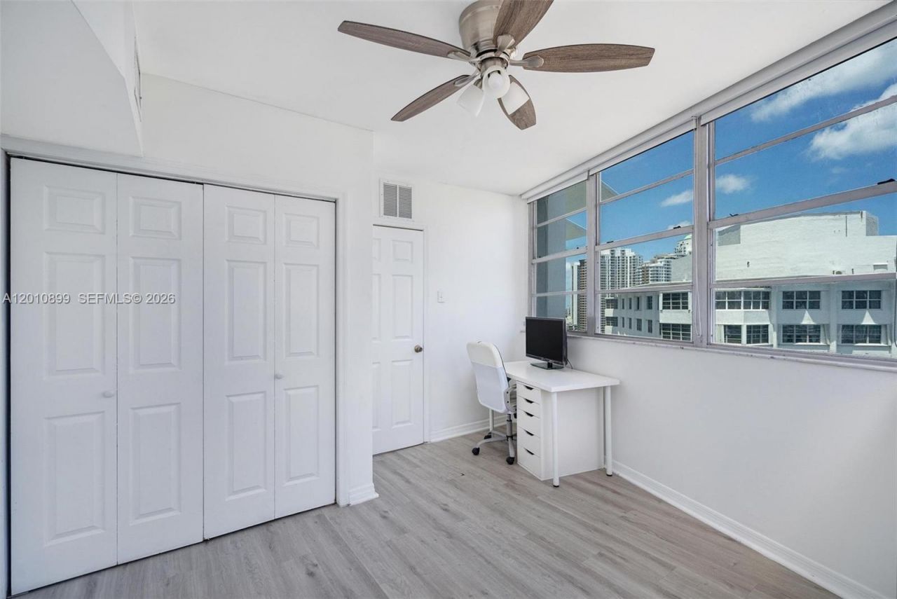 825 Brickell Bay Dr , Unit 2042, Miami, FL 33131 Photo