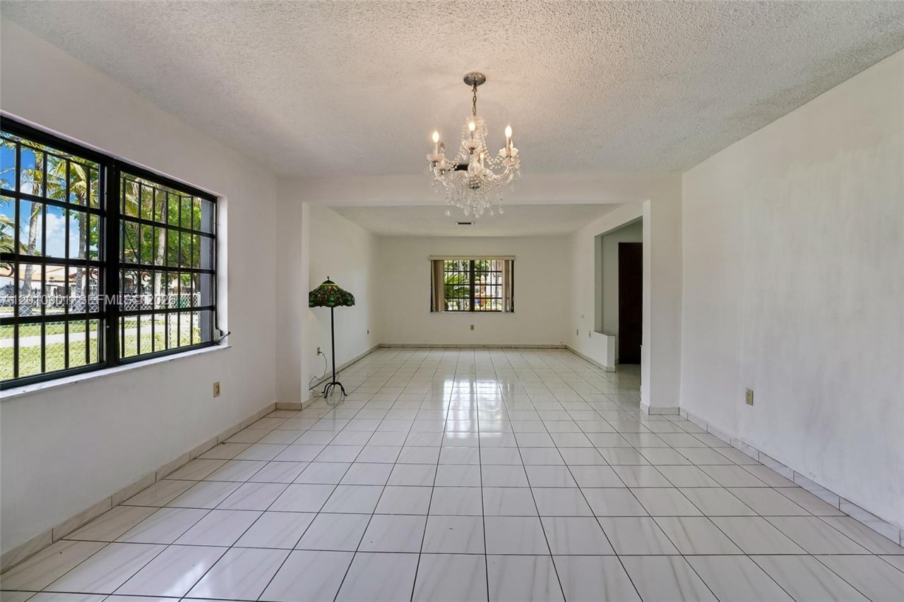 1735 SW 15th St , Miami, FL 33145 Photo