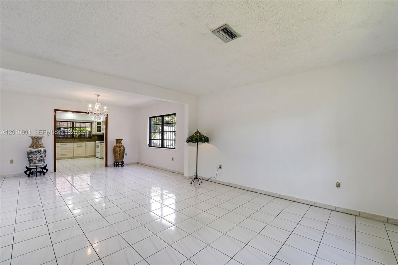 1735 SW 15th St , Miami, FL 33145 Photo
