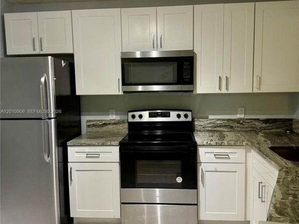 1770 NE 191st St , Unit 505-1, Miami, FL 33179