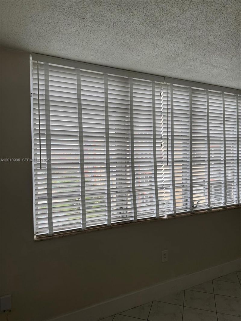 1770 NE 191st St, Unit 505-1, Miami, FL 33179 Photo