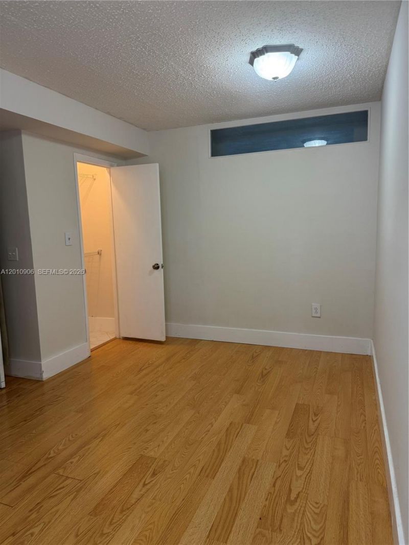 1770 NE 191st St, Unit 505-1, Miami, FL 33179 Photo