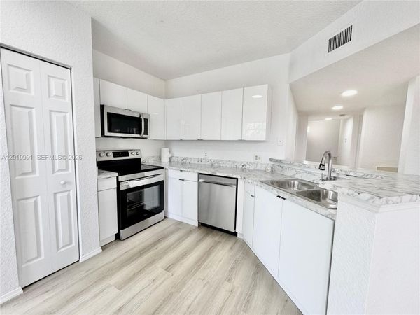 2311 Belmont Ln , Unit 2311, North Lauderdale, FL 33068