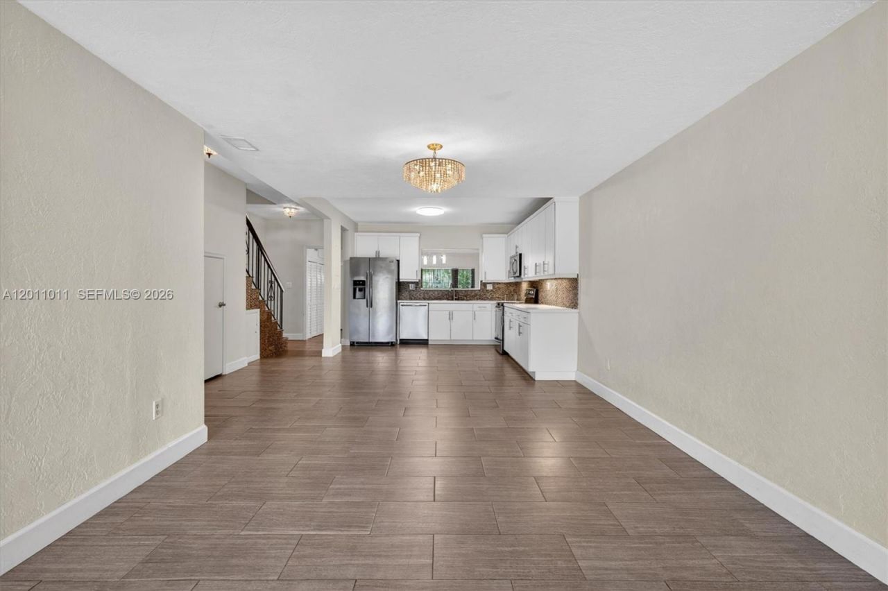 8855 SW 62nd Ter, Unit 10J, Miami, FL 33173 Photo