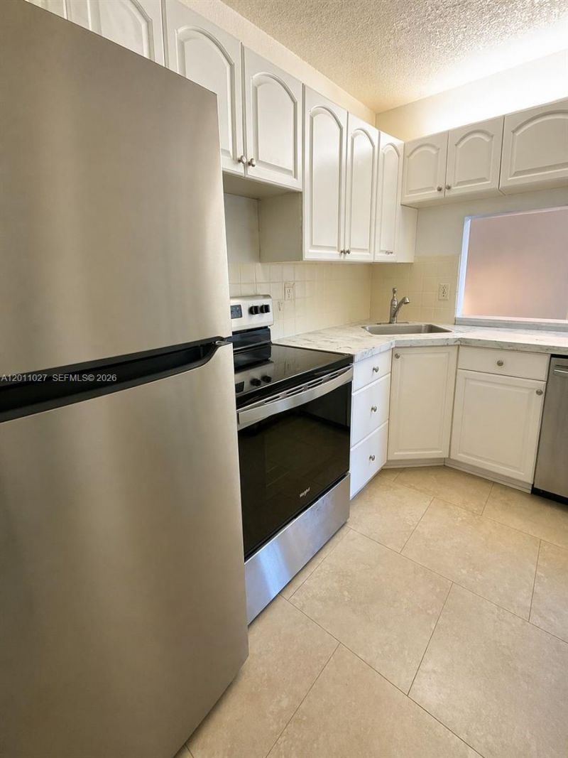 1110 Green Pine Blvd, Unit C1, West Palm Beach, FL 33409 Photo