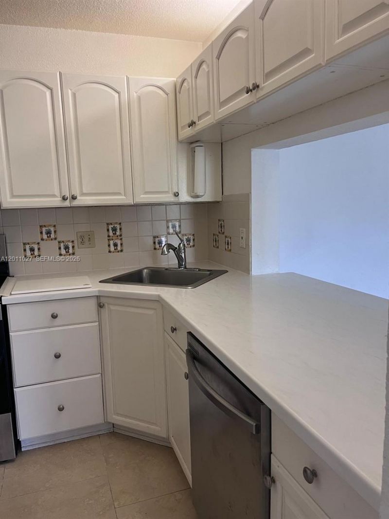 1110 Green Pine Blvd, Unit C1, West Palm Beach, FL 33409 Photo