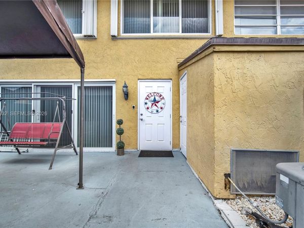 15460 SW 82nd Ln, Unit 403, Miami, FL 33193