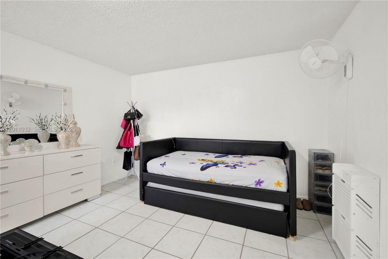 15460 SW 82nd Ln, Unit 403, Miami, FL 33193 Photo