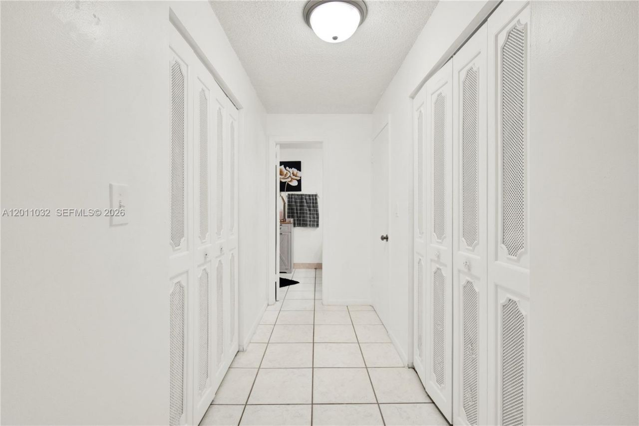15460 SW 82nd Ln, Unit 403, Miami, FL 33193 Photo