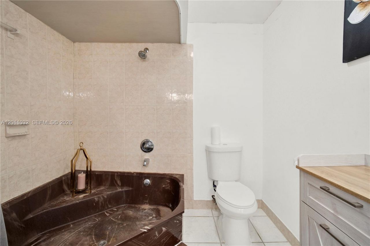 15460 SW 82nd Ln, Unit 403, Miami, FL 33193 Photo