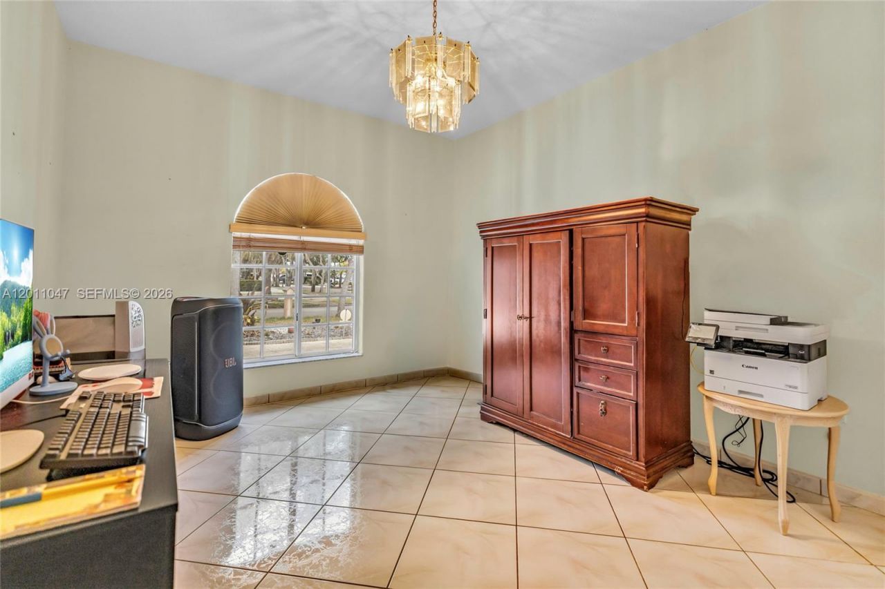 16037 NW 77th Pl, Miami Lakes, FL 33016 Photo