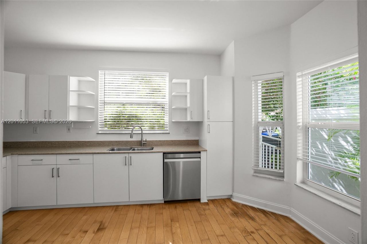 1640 Weeping Willow Way , Unit 1640, Hollywood, FL 33019 Photo