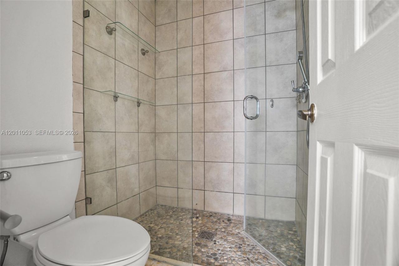 1640 Weeping Willow Way , Unit 1640, Hollywood, FL 33019 Photo