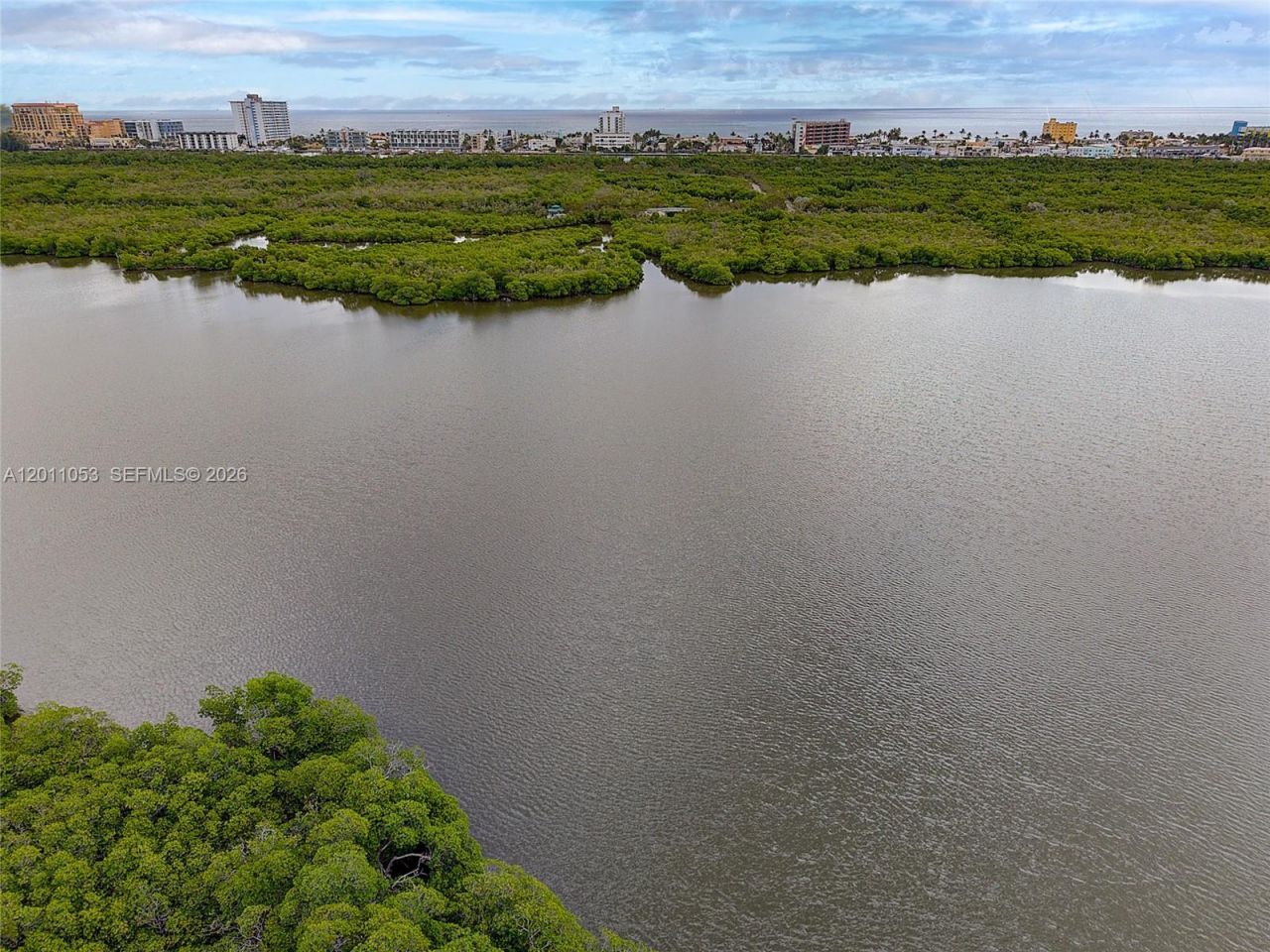 1640 Weeping Willow Way , Unit 1640, Hollywood, FL 33019 Photo