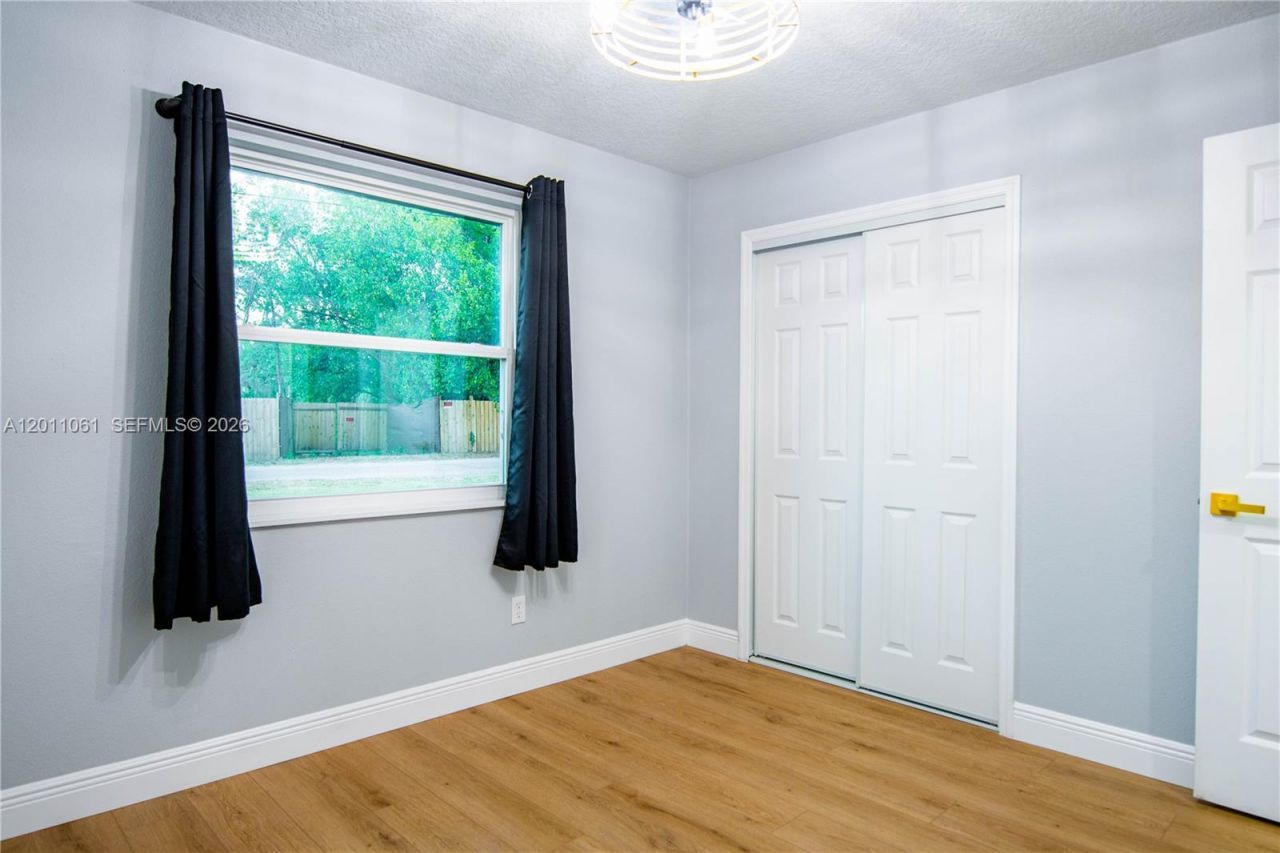 5147 Lake Nina Dr, Orlando, FL 32810 Photo