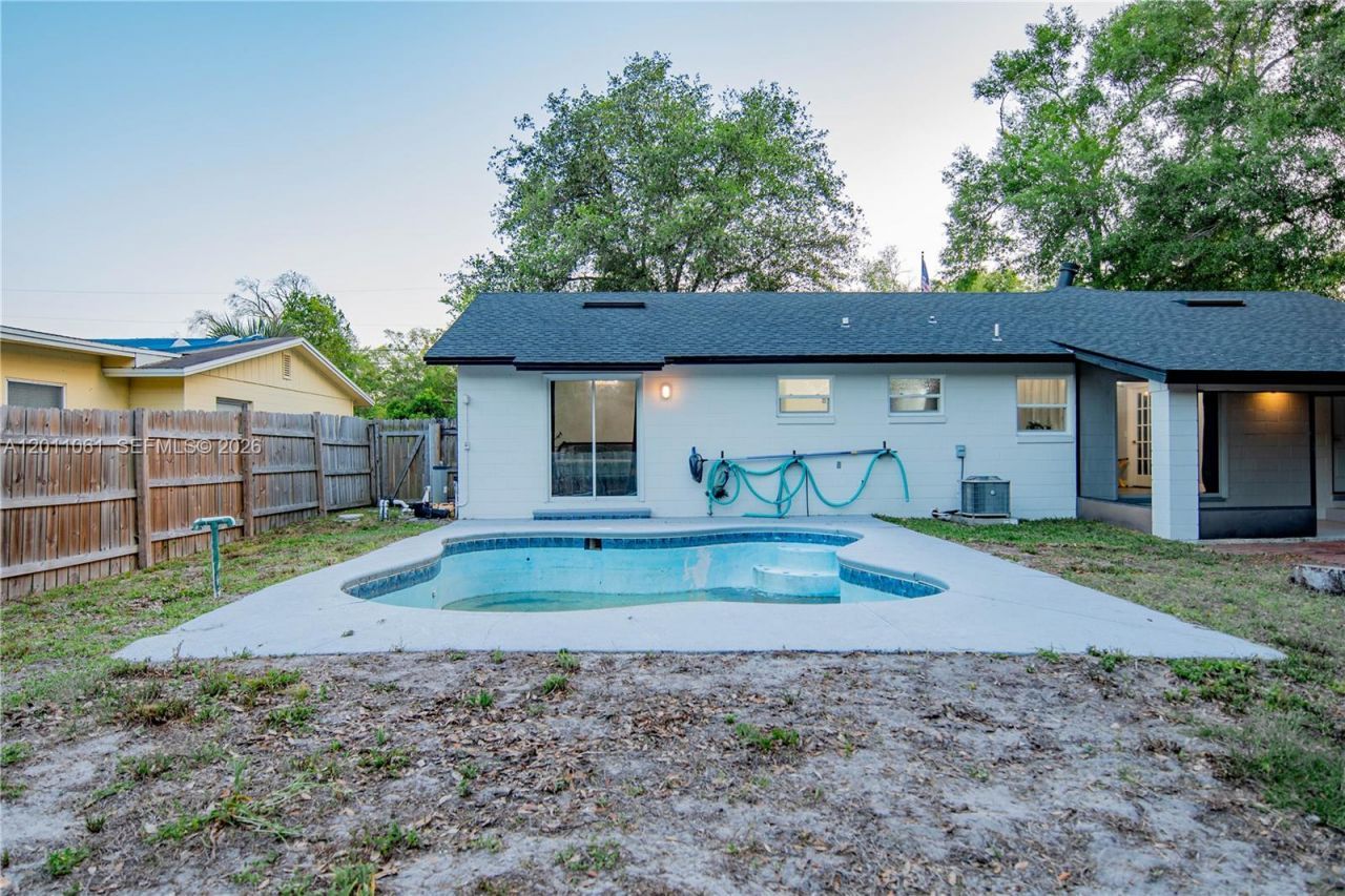 5147 Lake Nina Dr, Orlando, FL 32810 Photo