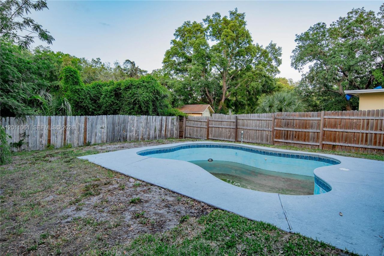5147 Lake Nina Dr, Orlando, FL 32810 Photo