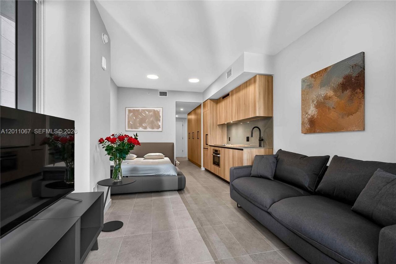 121 NE 5th St , Unit 712B, Miami, FL 33132 Photo