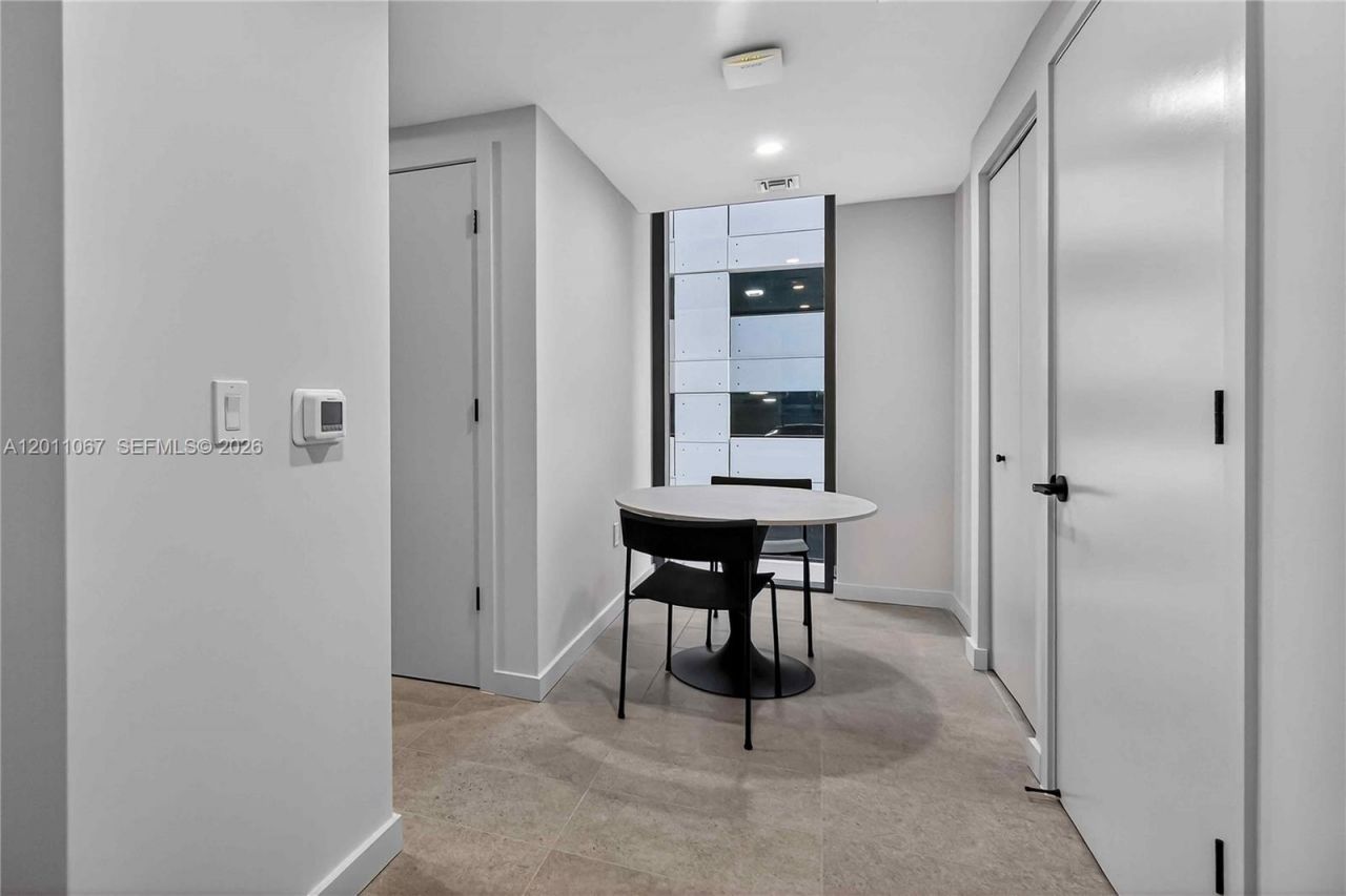 121 NE 5th St , Unit 712B, Miami, FL 33132 Photo
