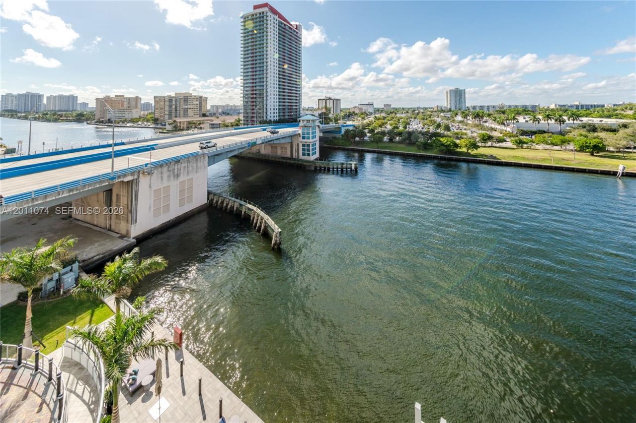 4010 S Ocean Dr, Unit R1808, Hollywood, FL 33019 Photo