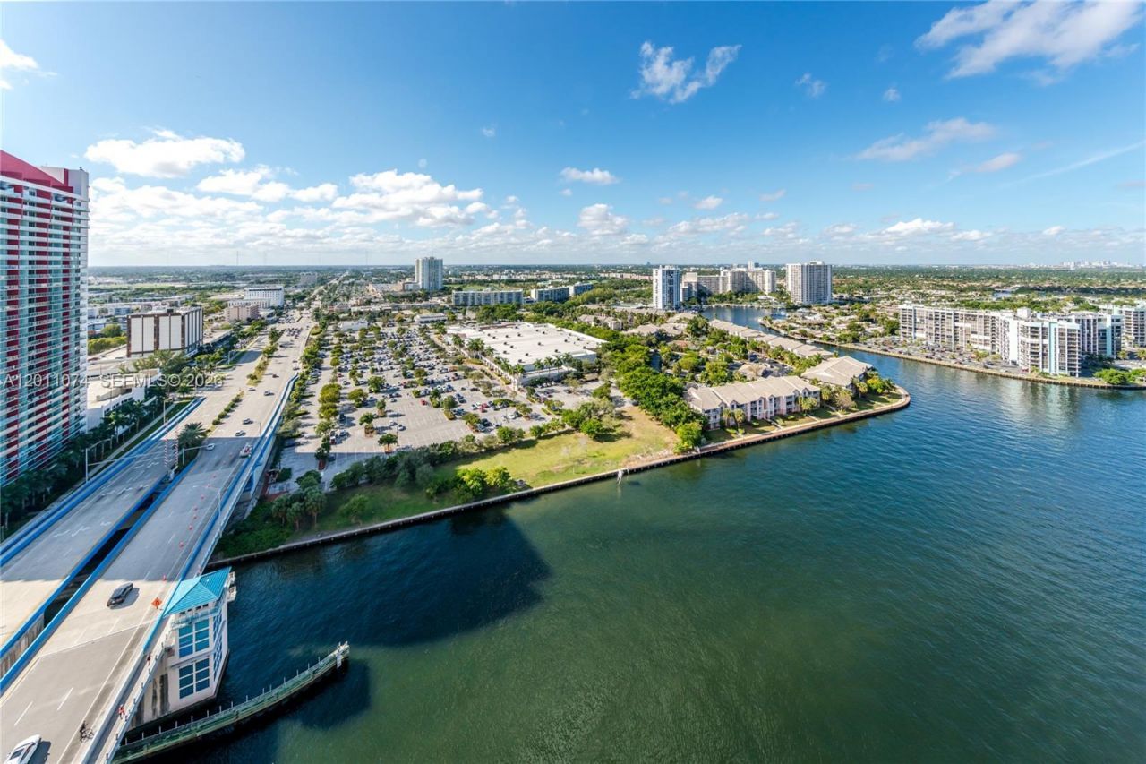 4010 S Ocean Dr, Unit R1808, Hollywood, FL 33019 Photo