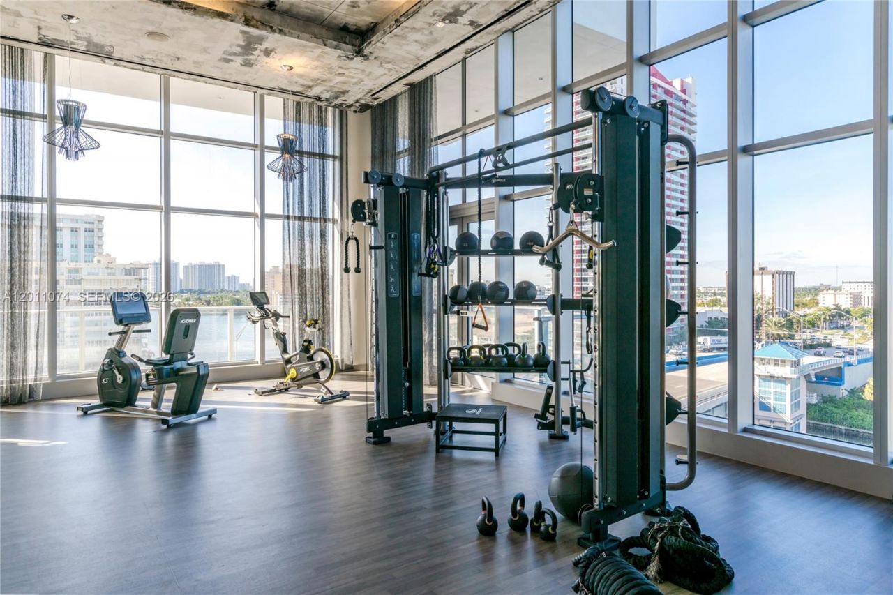 4010 S Ocean Dr, Unit R1808, Hollywood, FL 33019 Photo