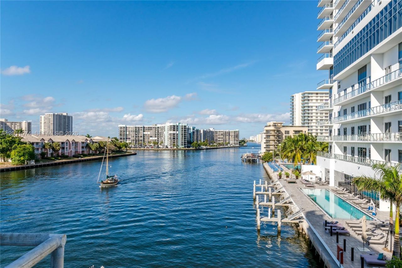 4010 S Ocean Dr, Unit R1808, Hollywood, FL 33019 Photo