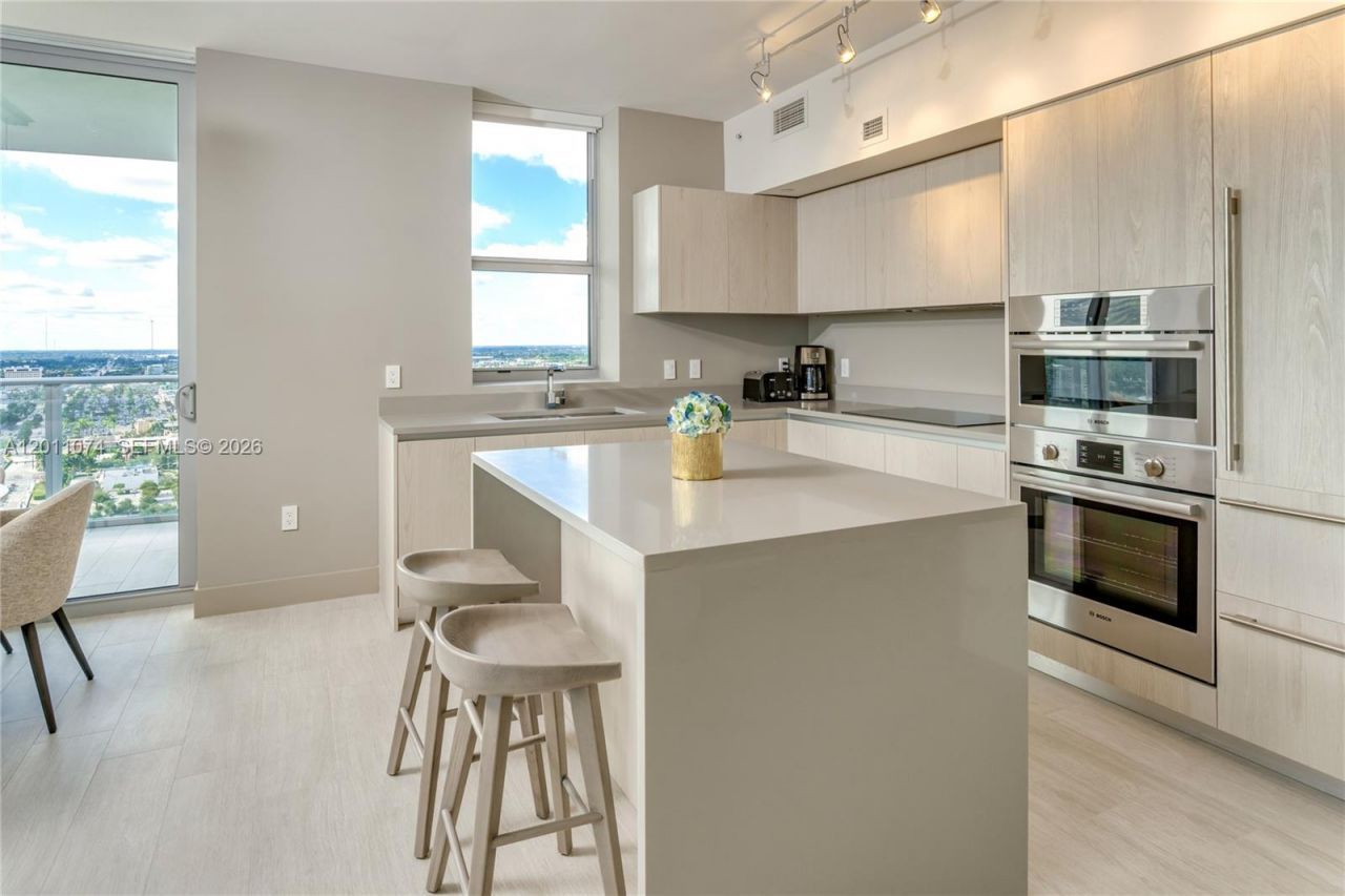 4010 S Ocean Dr, Unit R1808, Hollywood, FL 33019 Photo