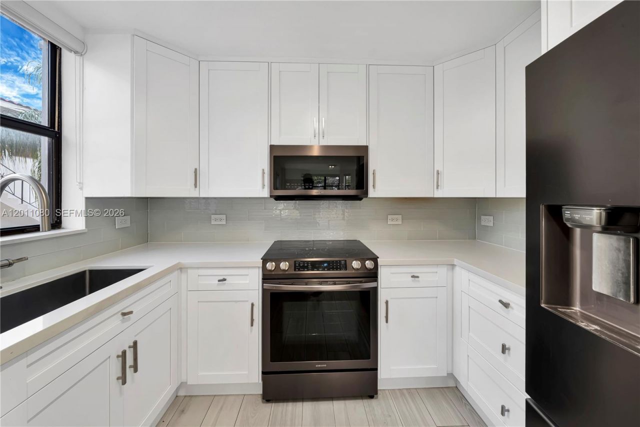 1650 Galiano St , Unit TH15, Coral Gables, FL 33134 Photo