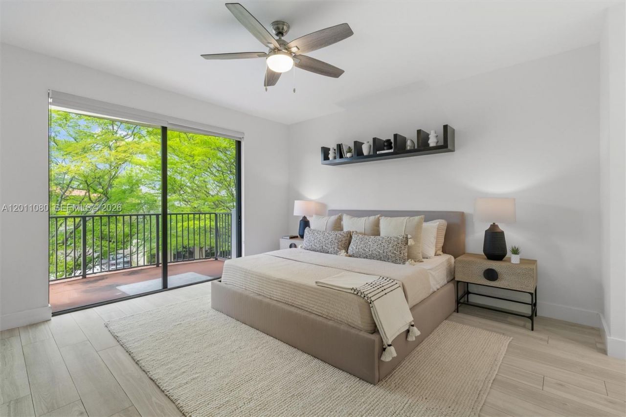 1650 Galiano St, Unit TH15, Coral Gables, FL 33134 Photo