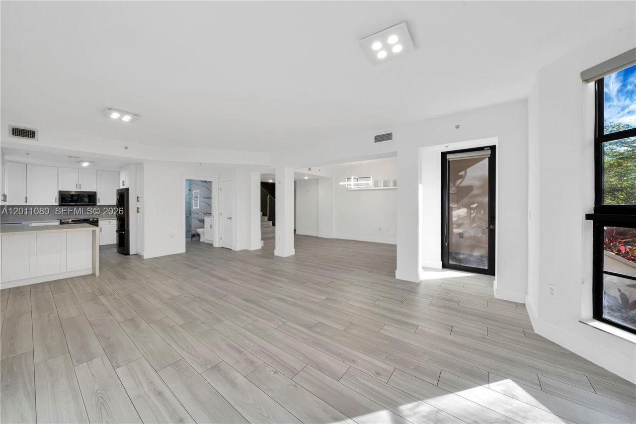 1650 Galiano St , Unit TH15, Coral Gables, FL 33134 Photo