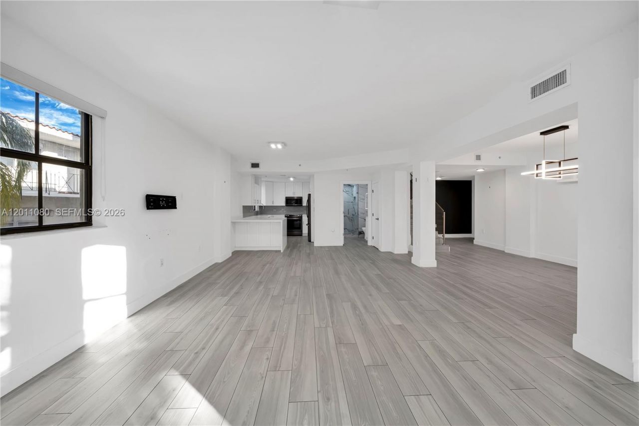1650 Galiano St , Unit TH15, Coral Gables, FL 33134 Photo