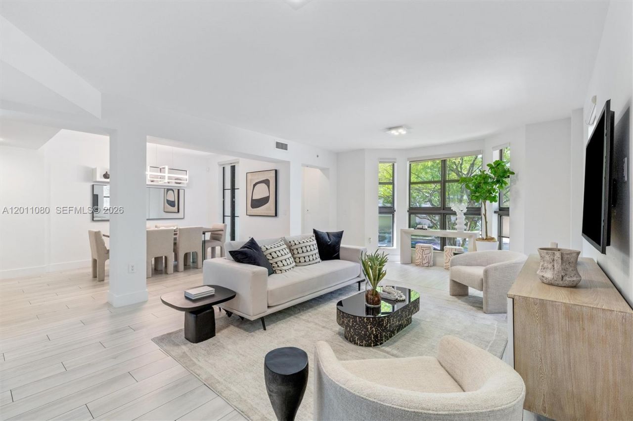 1650 Galiano St, Unit TH15, Coral Gables, FL 33134 Photo