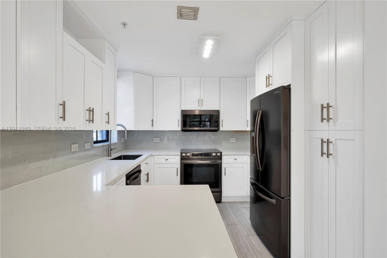 1650 Galiano St , Unit TH15, Coral Gables, FL 33134 Photo