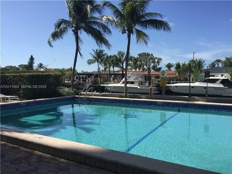 2350 NE 135th St , Unit 1111, North Miami, FL 33181 Photo