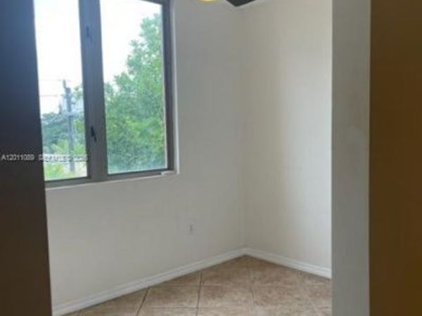 2630 SW 28th St , Unit 29, Miami, FL 33133