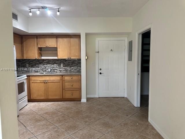 2630 SW 28th St , Unit 29, Miami, FL 33133 Photo