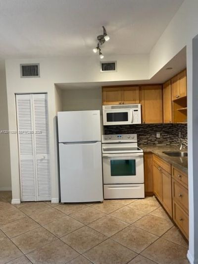 2630 SW 28th St , Unit 29, Miami, FL 33133 Photo