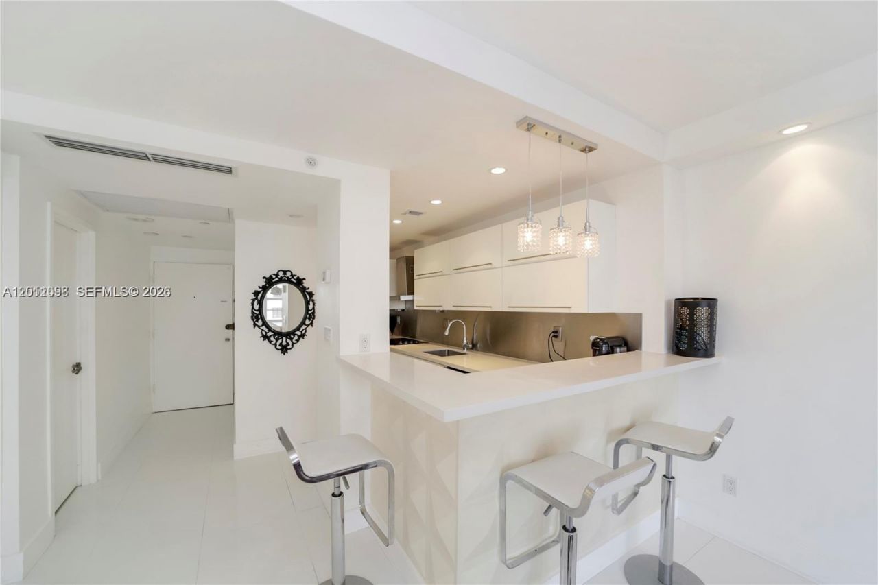 100 Lincoln Rd , Unit 605, Miami Beach, FL 33139 Photo