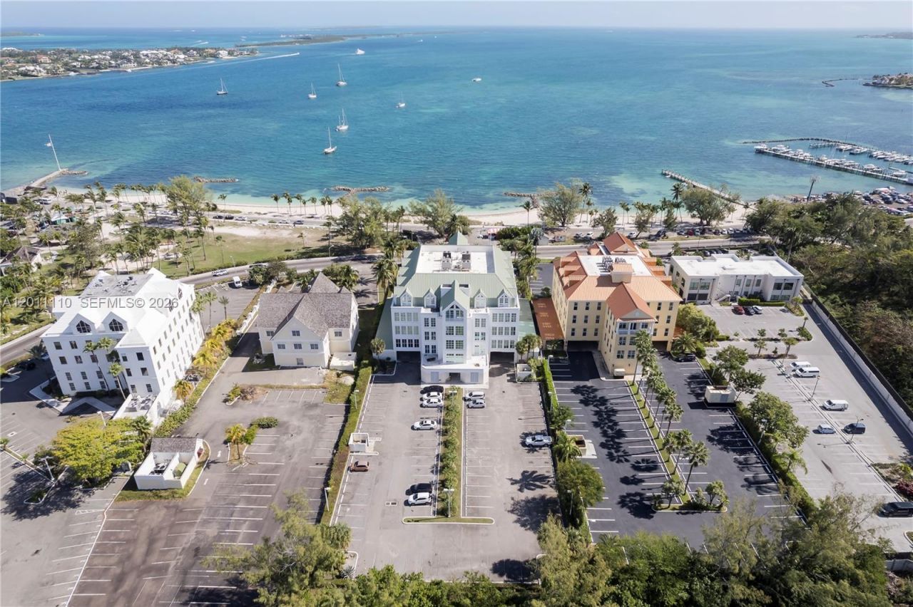 9 E Bay Street , ,  00000 Photo