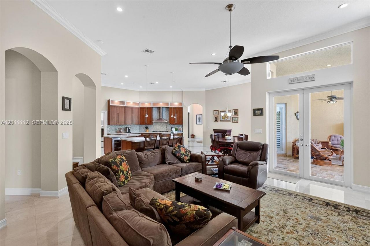 8920 SW 162nd Ter , Palmetto Bay, FL 33157 Photo