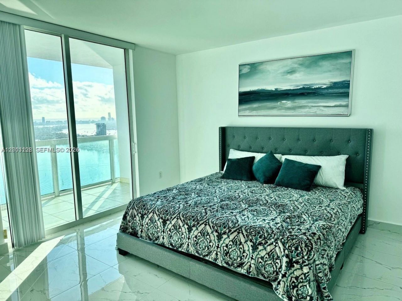 1800 N Bayshore Dr, Unit 3807, Miami, FL 33132 Photo