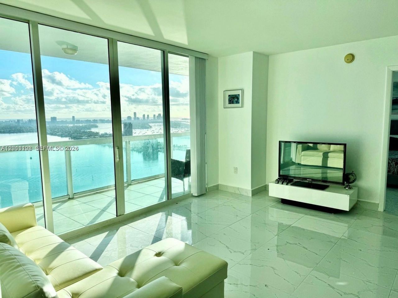 1800 N Bayshore Dr, Unit 3807, Miami, FL 33132 Photo