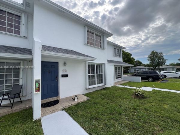 19372 SW 103rd Ct , Unit B, Cutler Bay, FL 33157