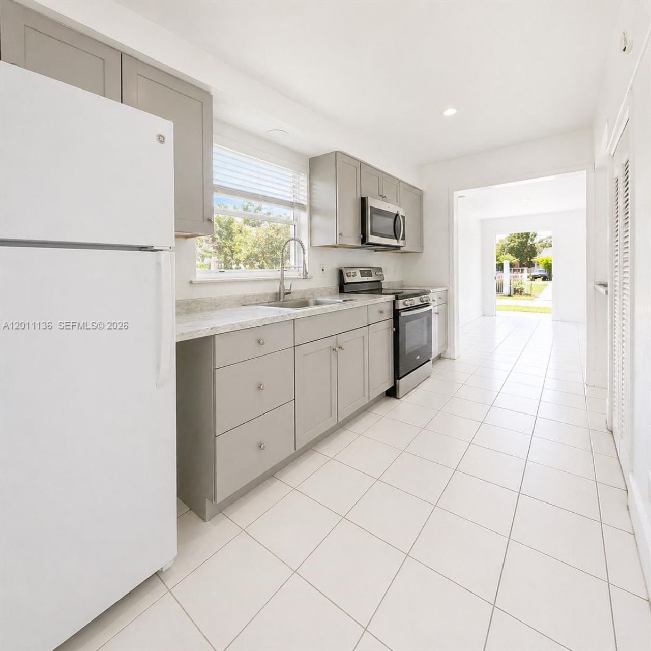 400 SE 14th St, Unit A, Fort Lauderdale, FL 33316 Photo