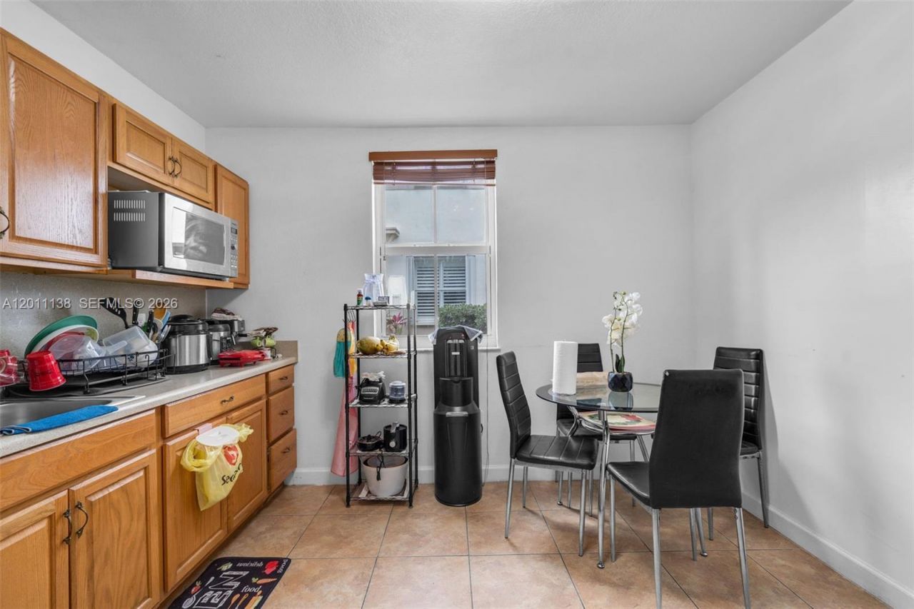 8031 W 36th Ave , Unit 1, Hialeah, FL 33018 Photo