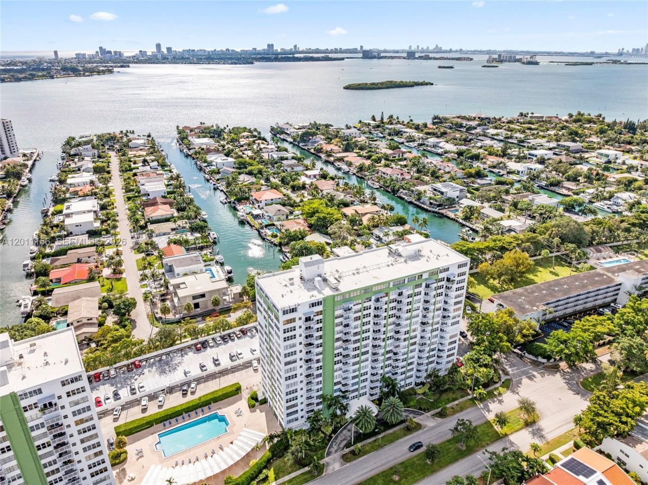 2100 Sans Souci Blvd, Unit B1006, North Miami, FL 33181 Photo